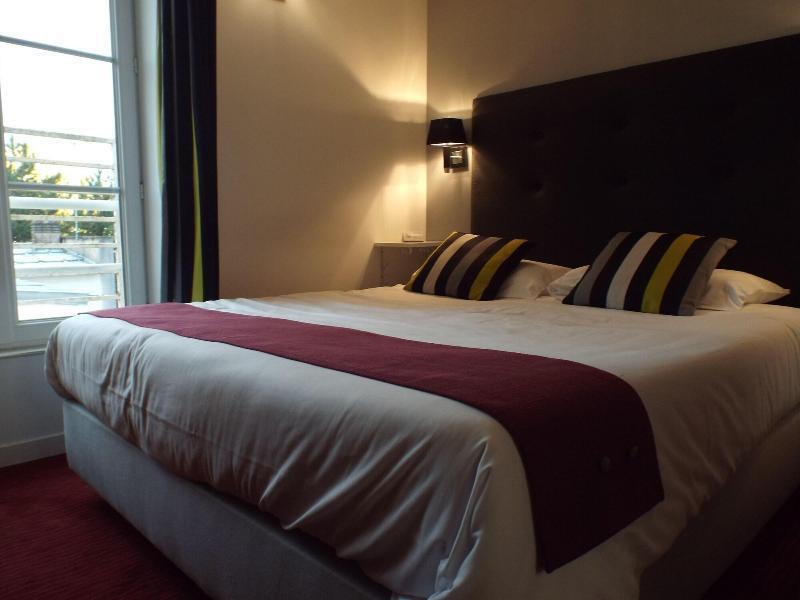 Logis Hotel Saint Martin Orleans Luaran gambar