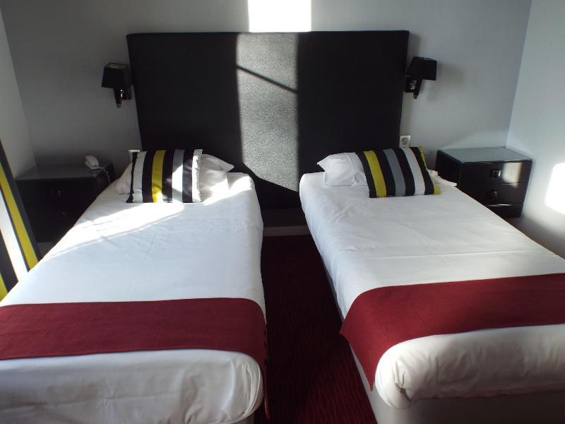 Logis Hotel Saint Martin Orleans Luaran gambar