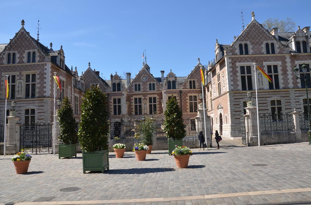 Logis Hotel Saint Martin Orleans Luaran gambar