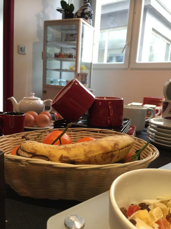 Logis Hotel Saint Martin Orleans Luaran gambar